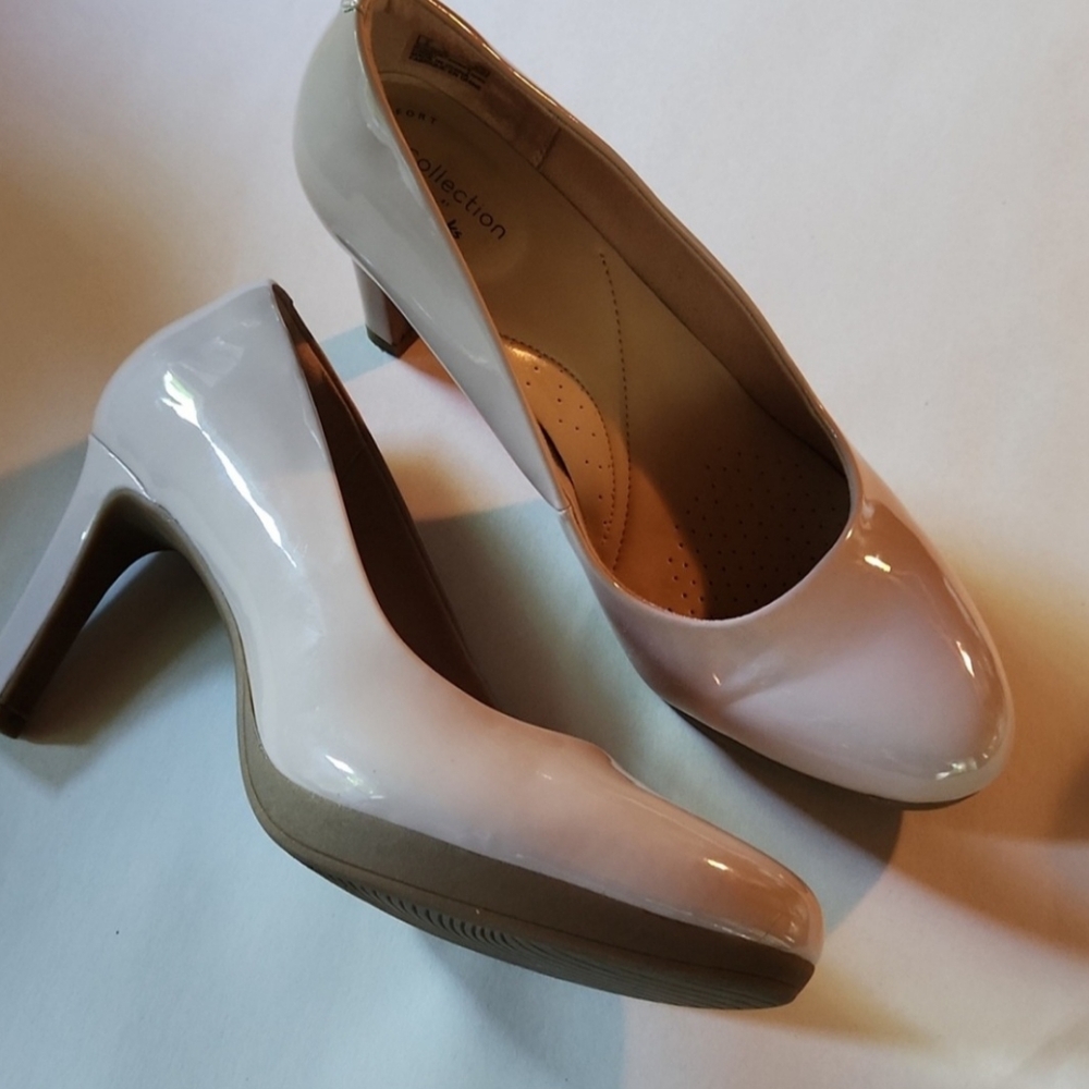 Clarks Ultimate Comfort Neutral Pumps Beige Women's Heels Size 8.5 Wide